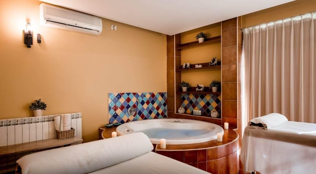  חדר טיפולים זוגי עם גקוזי - ספא אחוזת אסיינדה מעלות תרשיחא