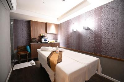 חבילת יום הולדת - החל מ10 אנשים הכוללת מתחם פרטי למשך 3 שעות ועיסוי למשך 50 דקות 