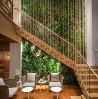 כניסה עלייה לגלריה - אורבן ספא TLV