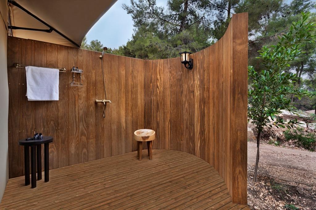 מלתחות חיצוניות  - ספא במלון הבוטיק בית בגליל ביער בירייה