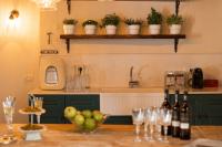 כיבוד קל ושתיה  - ספא במלון עכותיקה בעכו