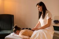  עיסוי אבנים חמות - ספא במלון עכותיקה בעכו