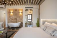 חדר מפואר במלון - ספא במלון עכותיקה בעכו