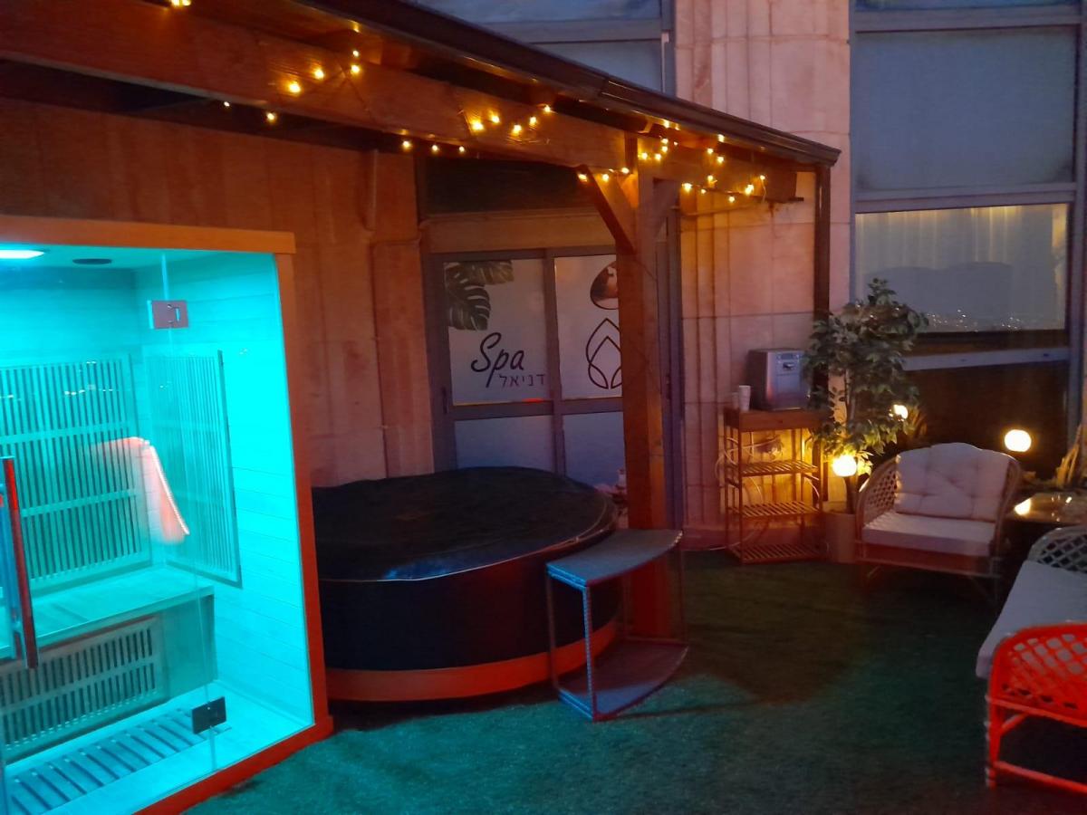  המתחם הפרטי בלילה - My Jerusalem Spa