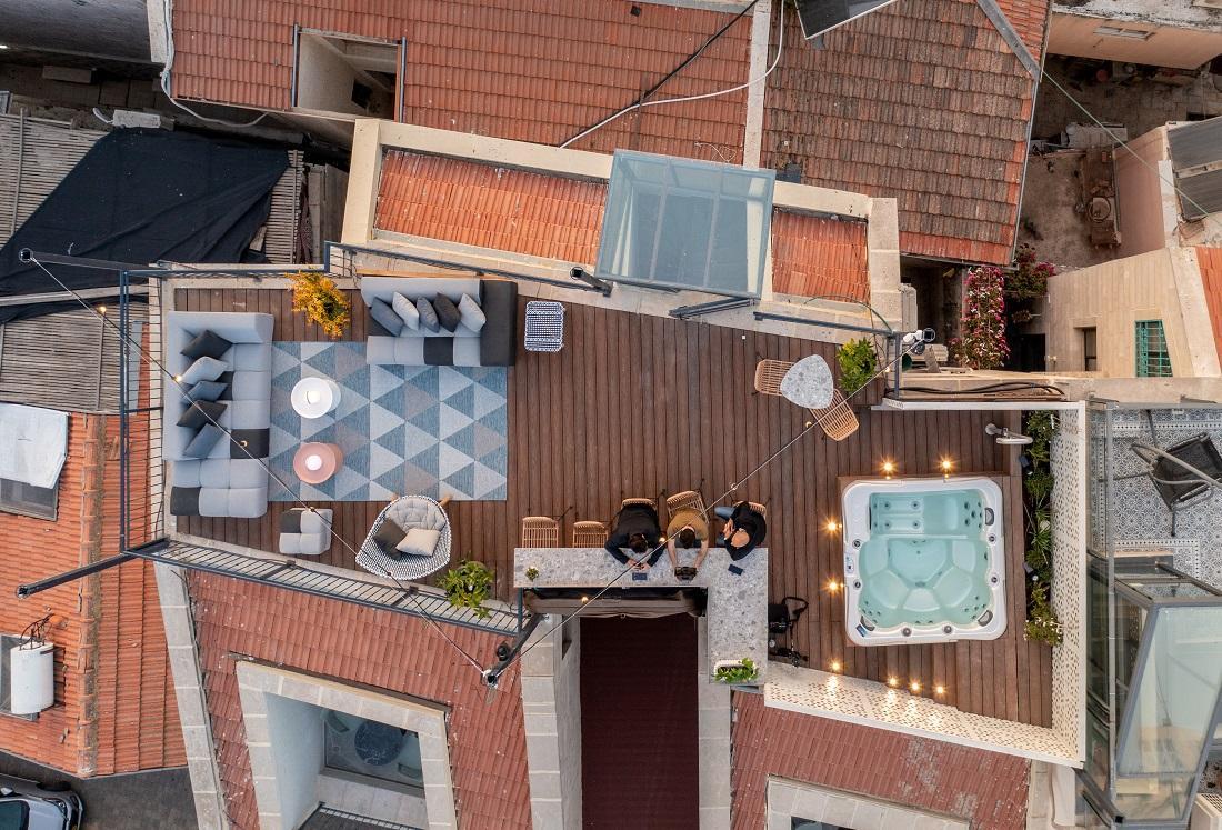  גג מלון אלבי