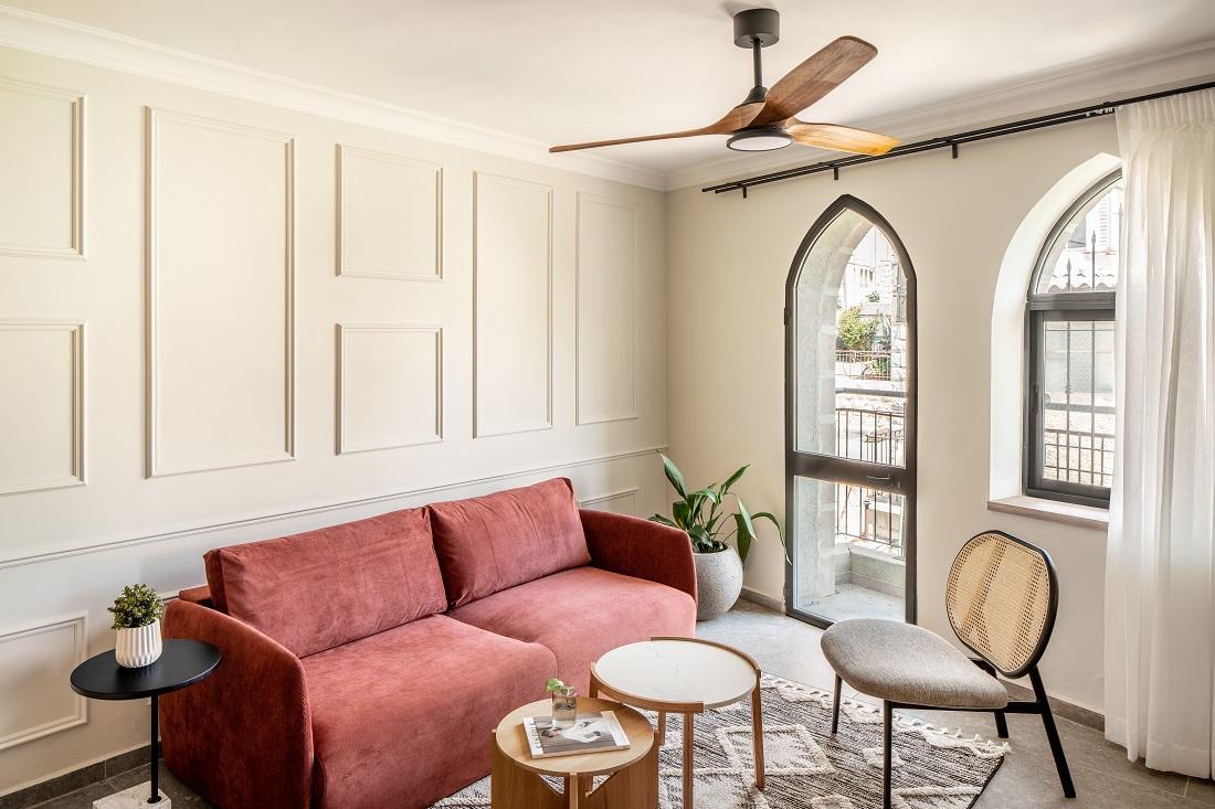   חדר במלון אלבי