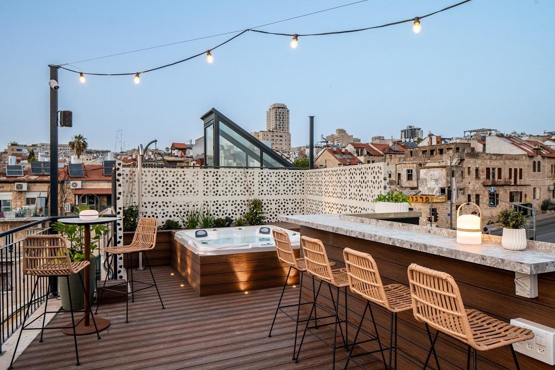  גג מלון אלבי