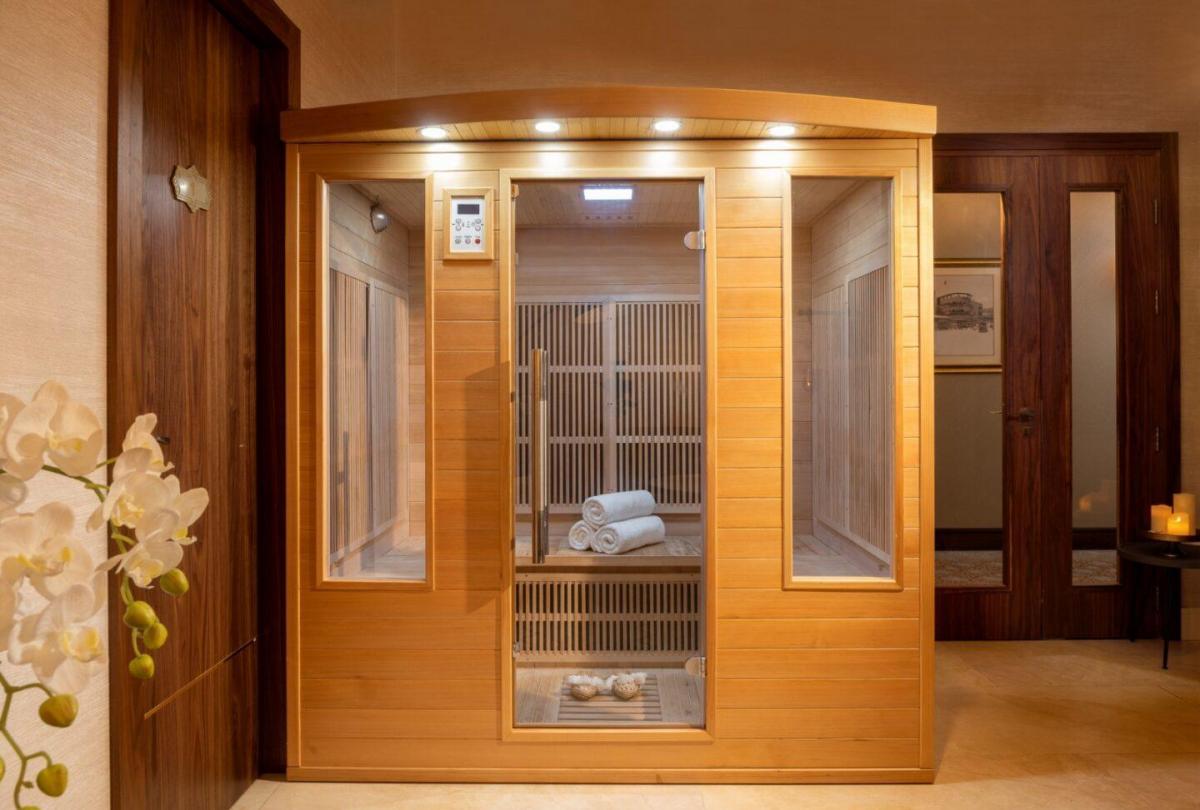 סאונה יבשה - ספא במלון הרברט סמואל אופרה תל אביב