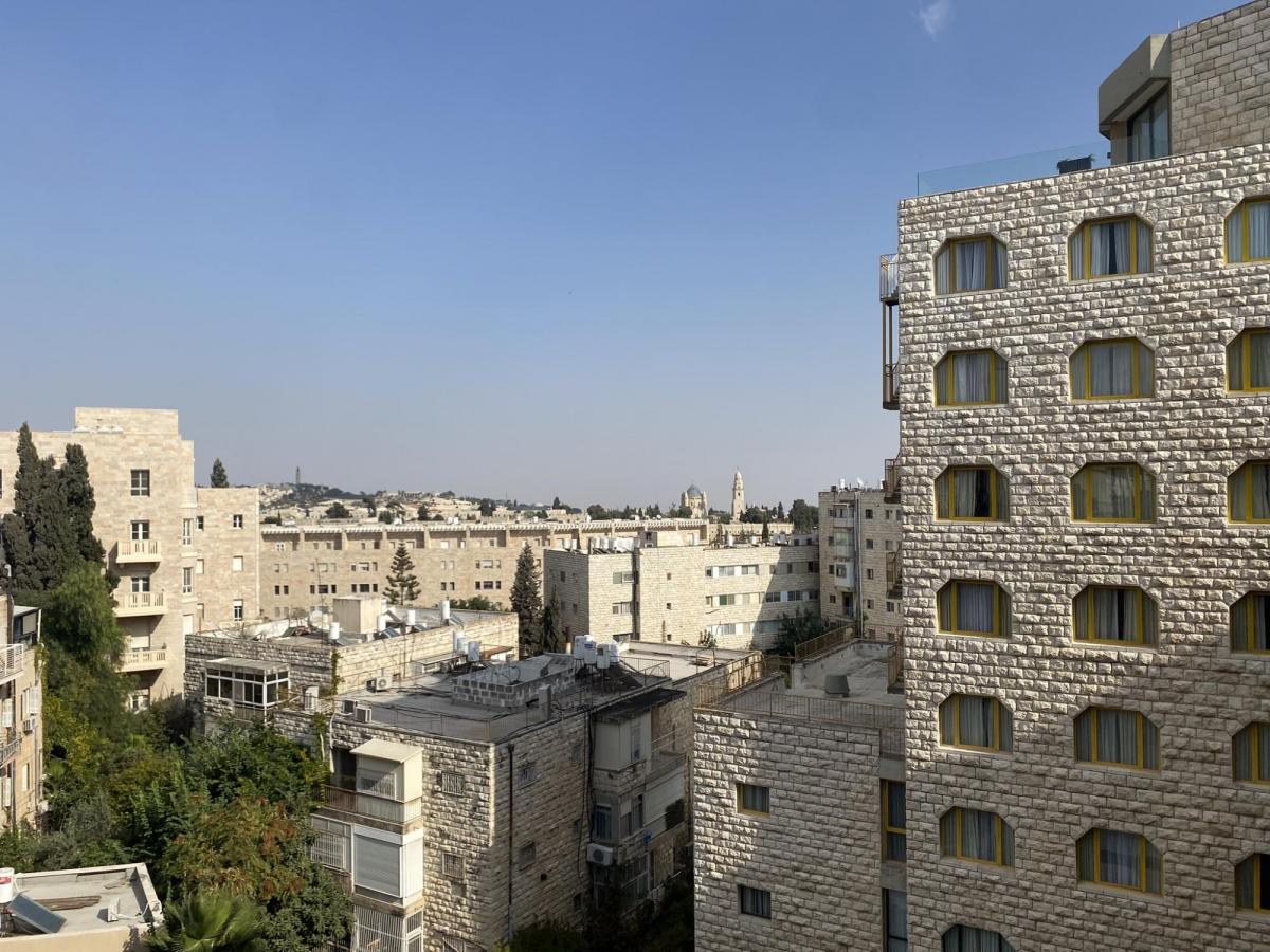 נוף מגג המלון - ספא תמר במלון דן פנורמה ירושלים