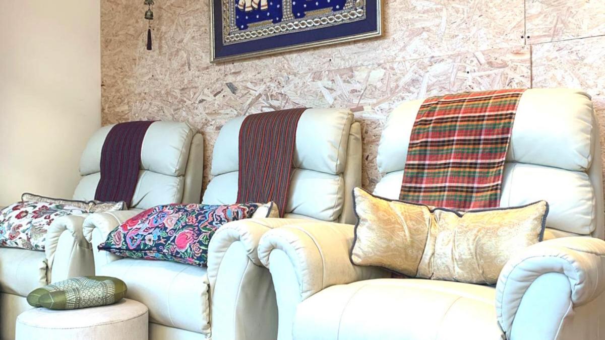   כורסאות פוט מסאז - Yoyo Thai Massage תל אביב