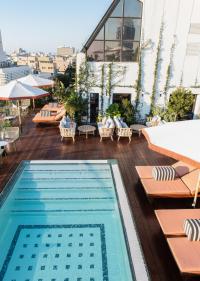  בריכת המלון - ספא במלון מאייר האוס תל אביב