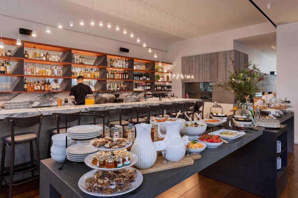  ארוחת בוקר - ספא במלון אלברטו תל אביב