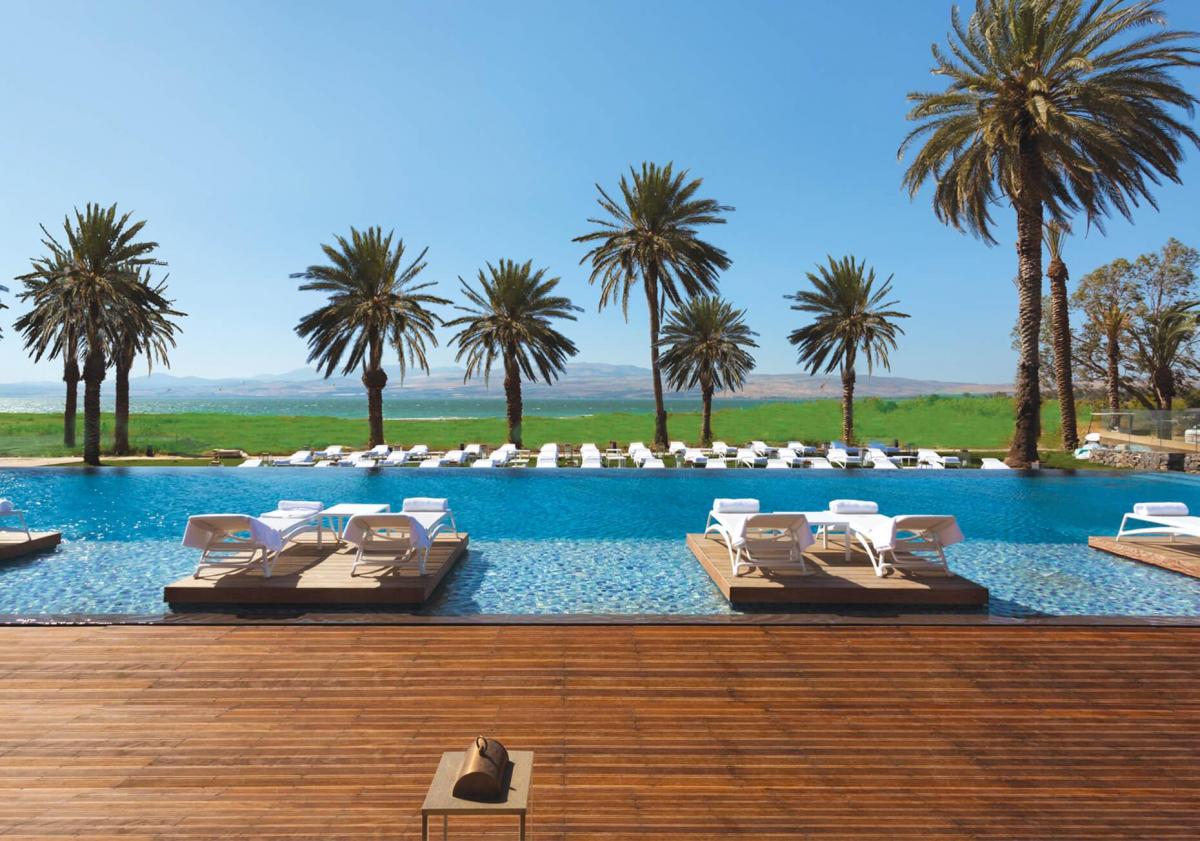  מתחם בריכה חיצוני - ספא במלון סטאי כנרת