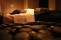  עיסוי אבנים חמות - ספא במלון מאייר האוס תל אביב