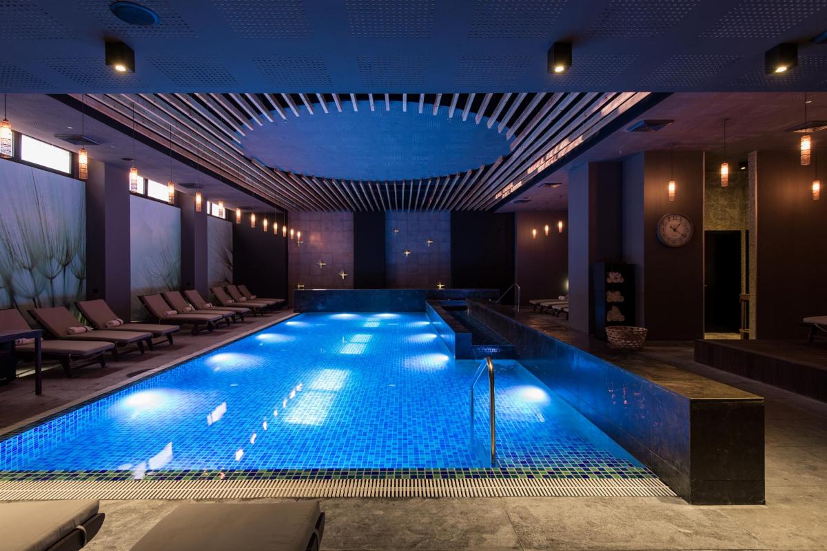 בריכה מקורה - ספא סי לייף נהריה