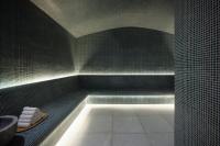 סאונה רטובה - ספא קלרינס במלון אלקונין תל אביב