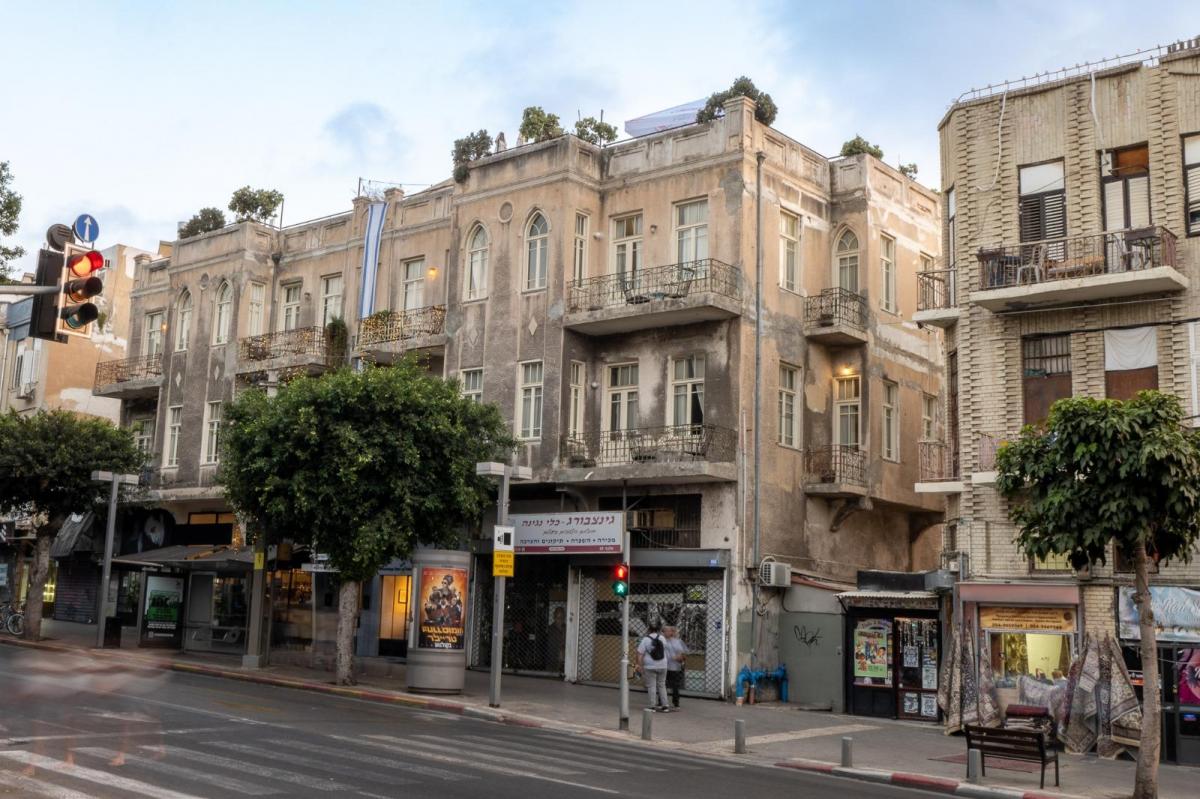  חזית המלון מבחוץ - ספא במלון הבוטיק אסמבלאז תל אביב