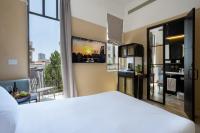 חדר לינה במלון - ספא במלון הבוטיק אסמבלאז תל אביב