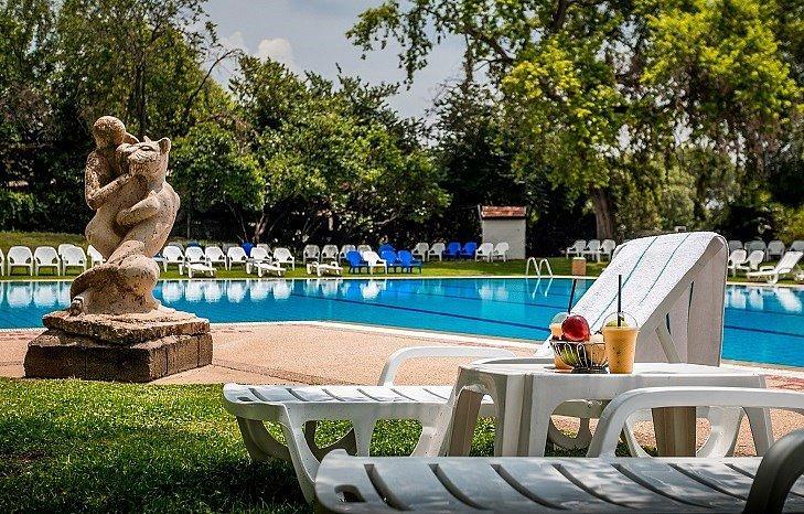 בריכת המלון - ספא פיורינה - הגושרים מלון בטבע