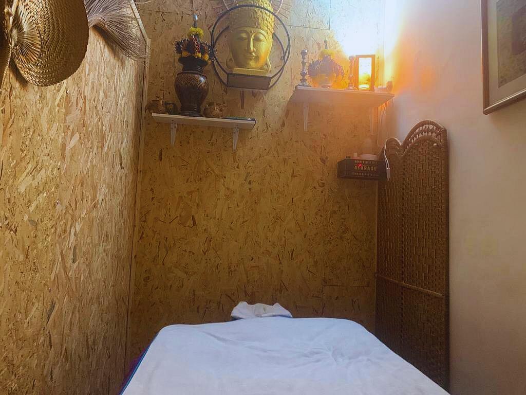   מיטות טיפולים - Yoyo Thai Massage תל אביב