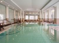  בריכה פנימית - ספא אספרי במלון ישרוטל נבו ים המלח