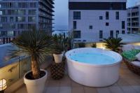 גקוזי חיצוני - ספא במלון בראון ביץ האוס תל אביב