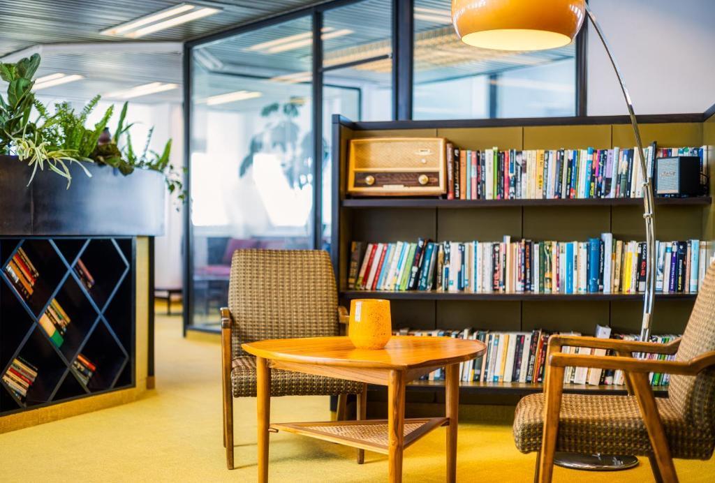 לובי המלון  - מלון ברוט מרשת בראון