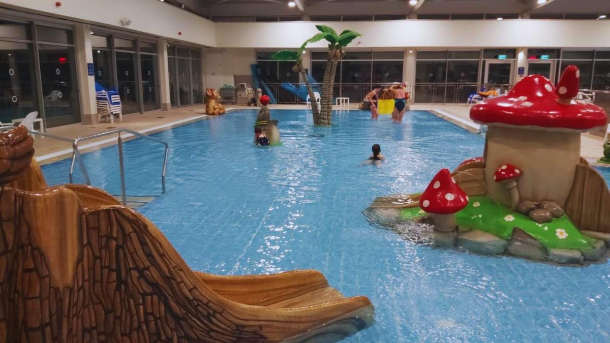  בריכת ילדים מקורה - ספא במלון רמת רחל ירושלים