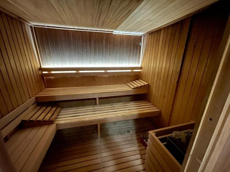 סאונה יבשה - קאלמה ספא במלון כפר המכביה רמת גן