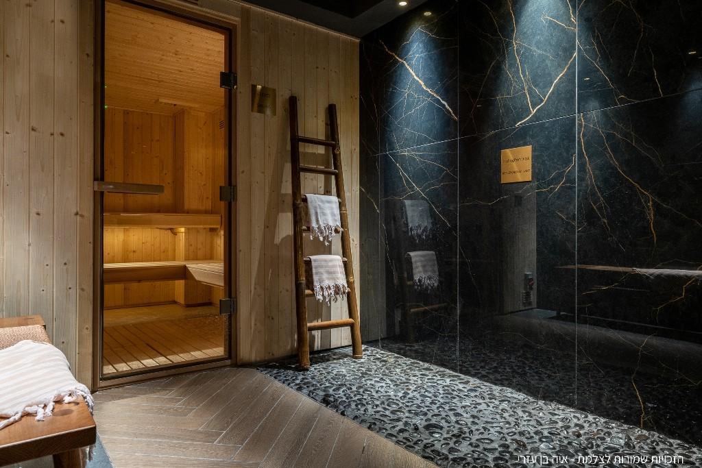 סאונה יבשה - ספא במלון קראון פלזה תל אביב