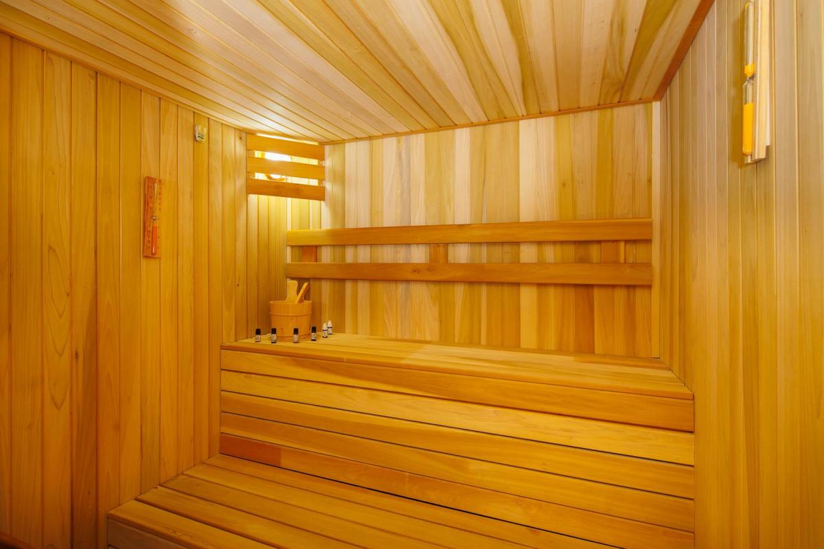  סאונה יבשה - ספא ספץ