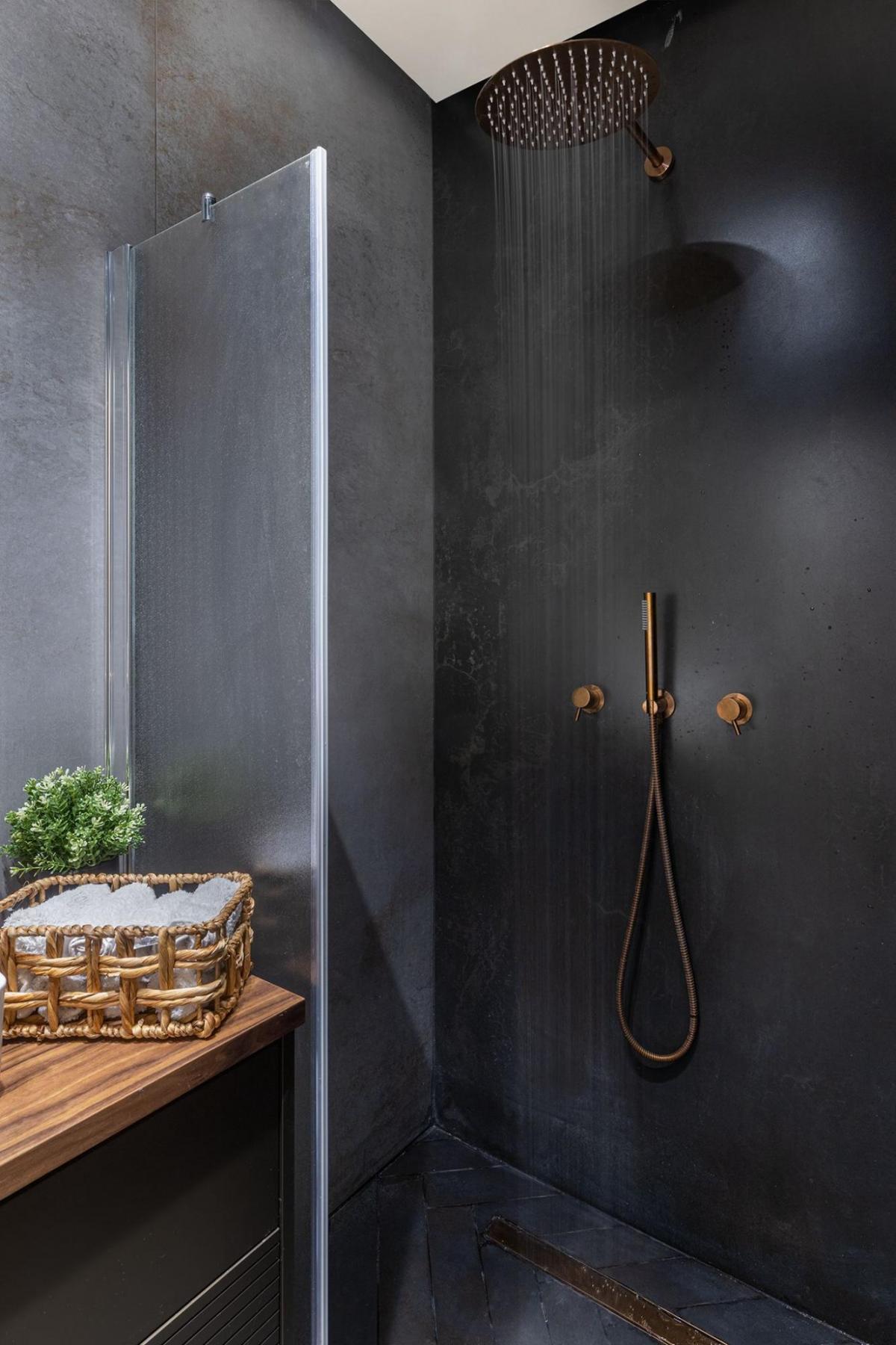 מקלחת - ספא קופנגן