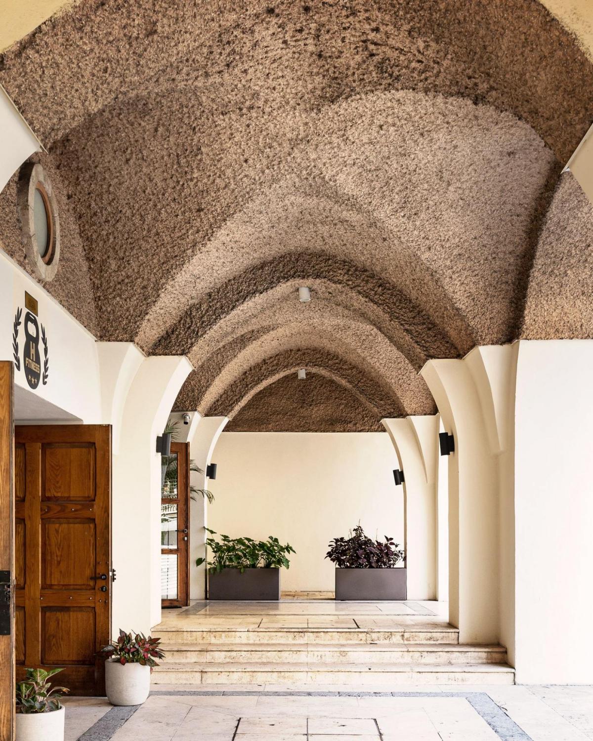  כנסית הקשתות למתחם הספא  - ספא קופנגן 