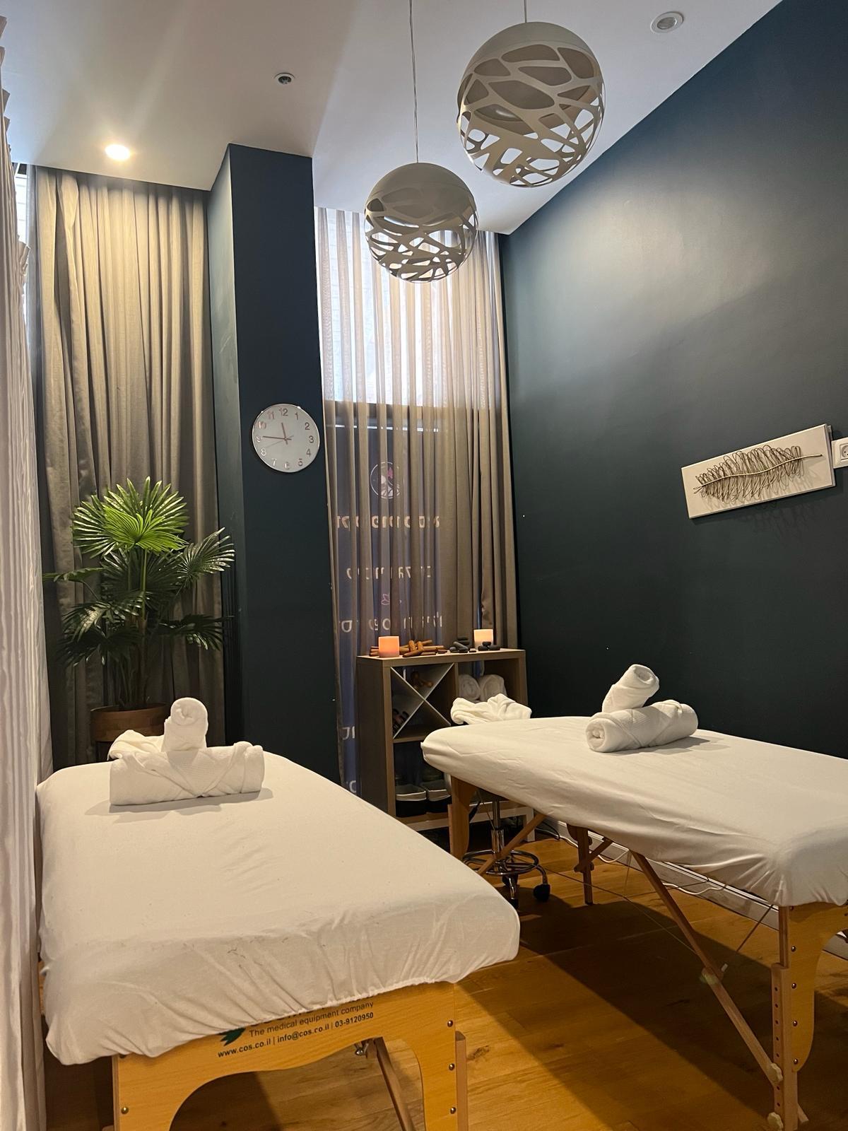   מיטת טיפולים - ספא פוקט בת ים