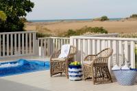  פינת ישיבה בחצר - ספא ניאה 