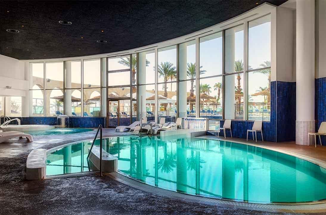  בריכה חיצוני - ספא אנגוי