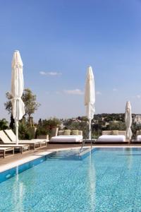   בריכה חיצונית - ספא קסיה ירושלים