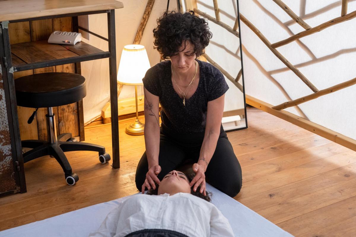   עיסוי - ספא פלואו