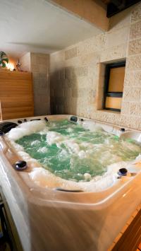  גקוזי - ספא גולדן ירושלים 