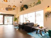   פינות ישיבה - מלון רוקסון בת ים