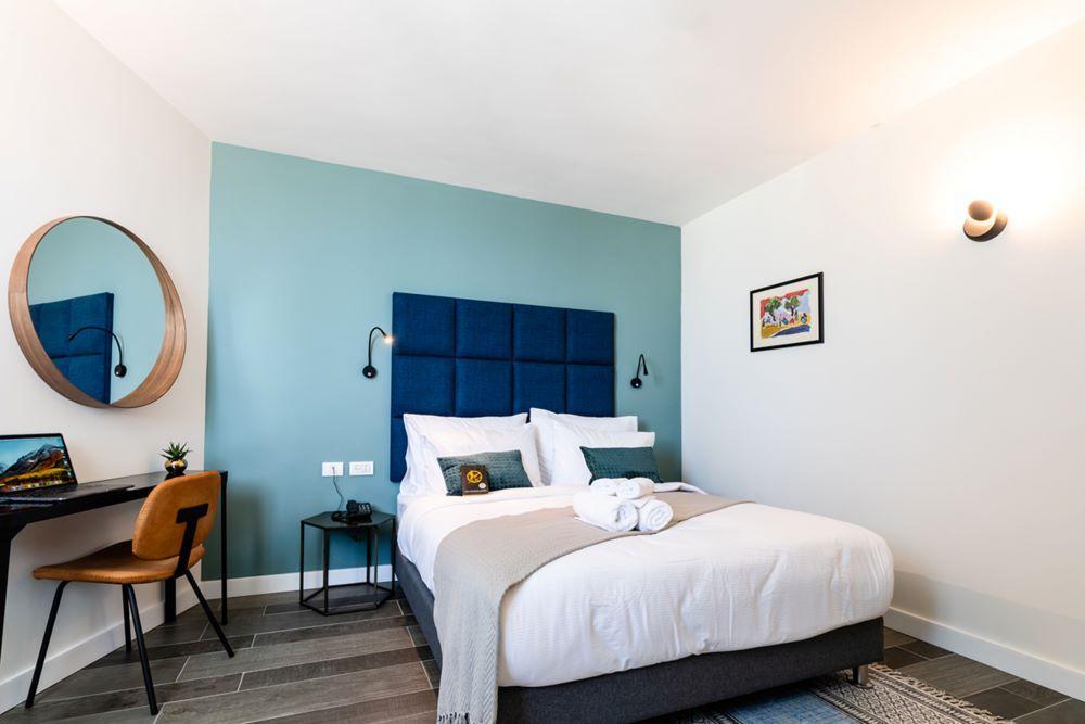   חדר סוויטה - מלון רוקסון בת ים