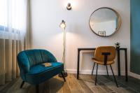  פינת ישבה בחדר - מלון רוקסון בת ים 