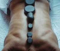  עיסוי אבנים חמות - ספא אייזן 