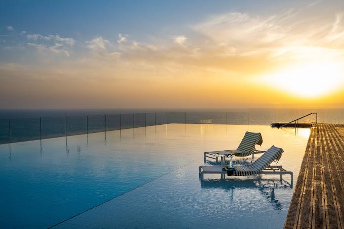   בריכה חיצונית - ספא וורט לגון בנתניה