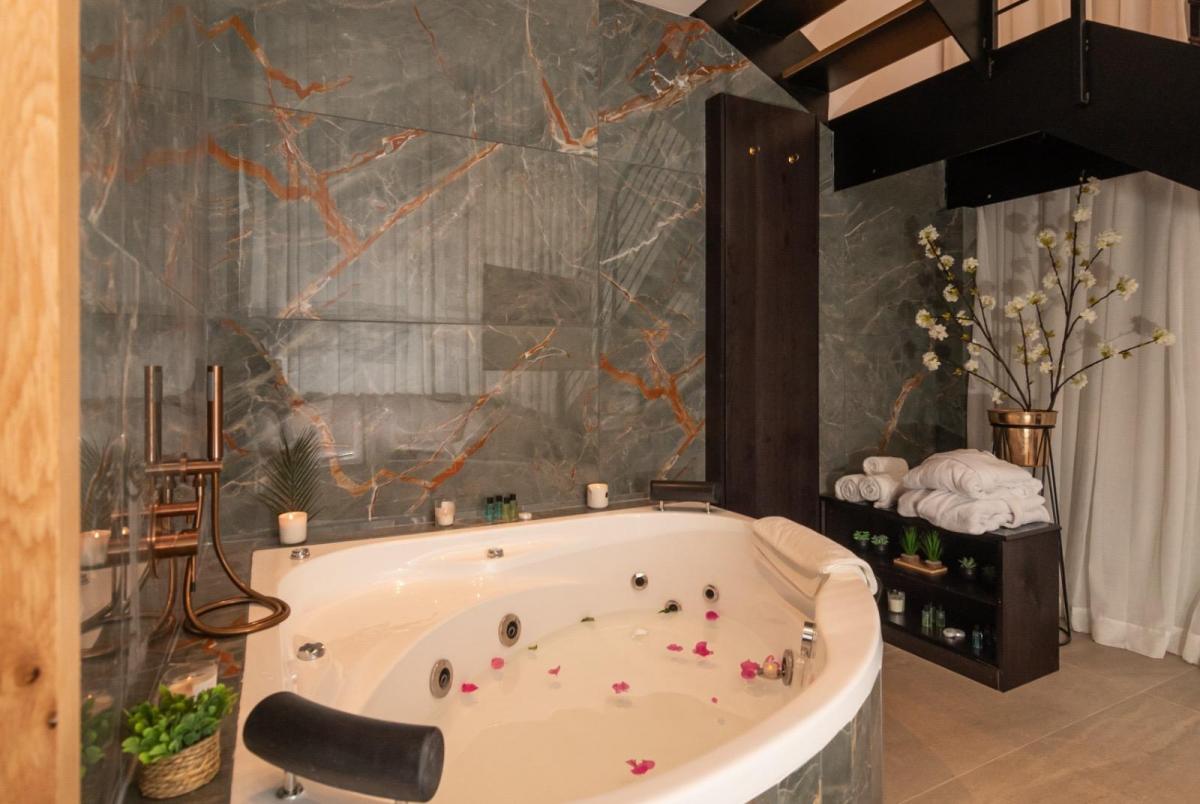 ג'קוזי בסוויטה - ספא במלון ג'אפה פורט 