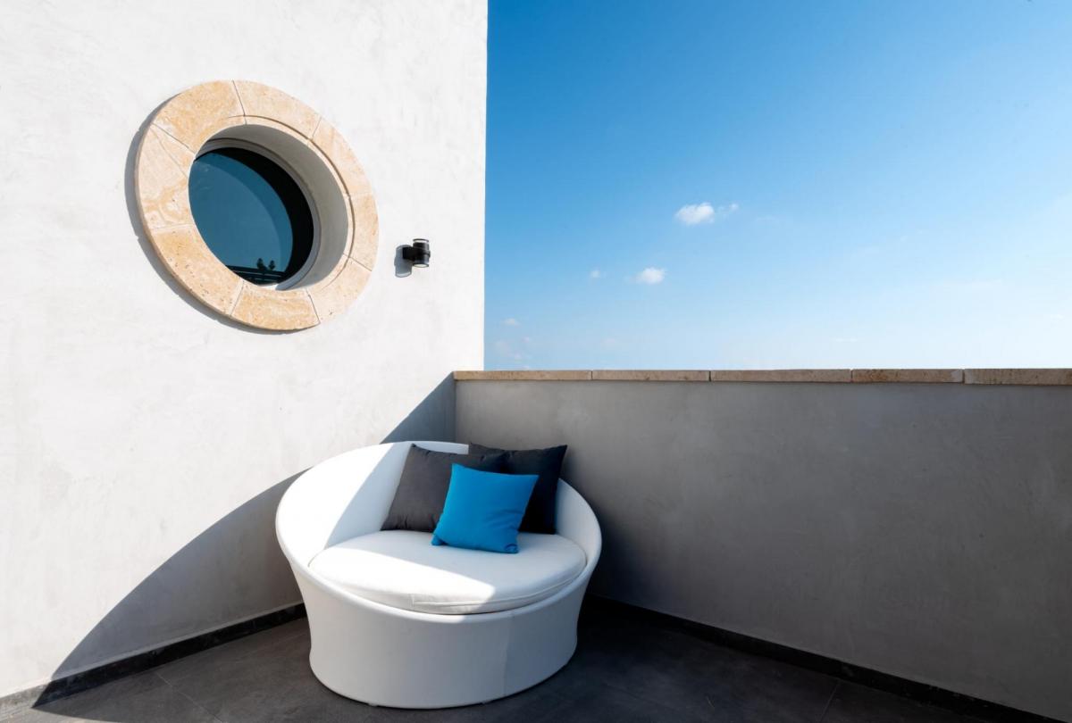  פינת ישיבה חיצונית - ספא במלון ג'אפה פורט