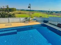  בריכה חיצונית - ספא ידושן 