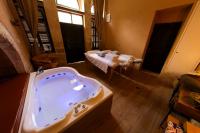    חדר טיפולים וג'קוזי - ספא מדיקל באר שבע 