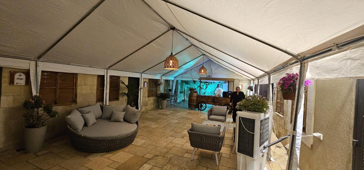   מתחם חיצוני - ספא מדיקל 