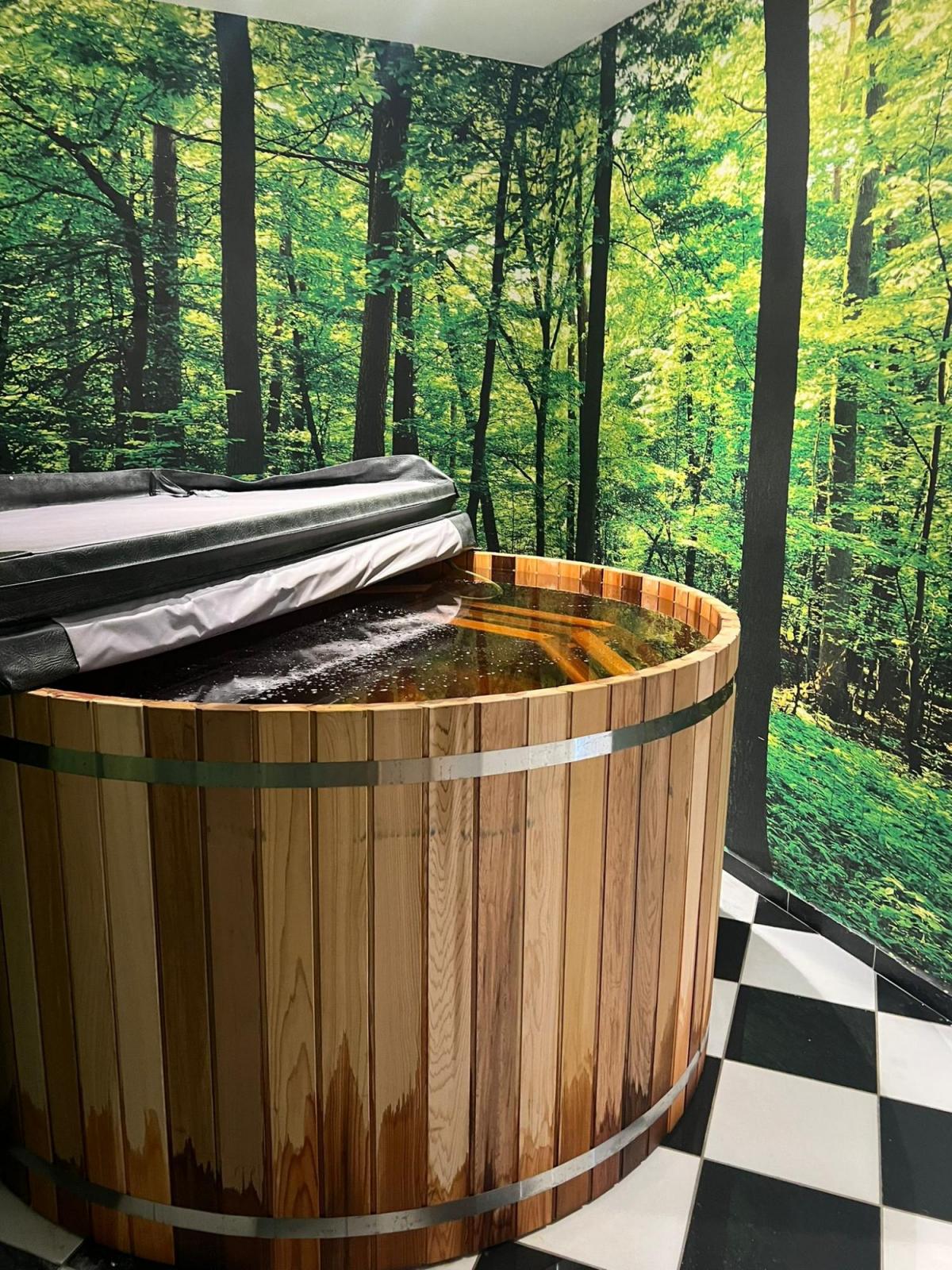  ג'קוזי - ספא דימונדס כפר שמריהו